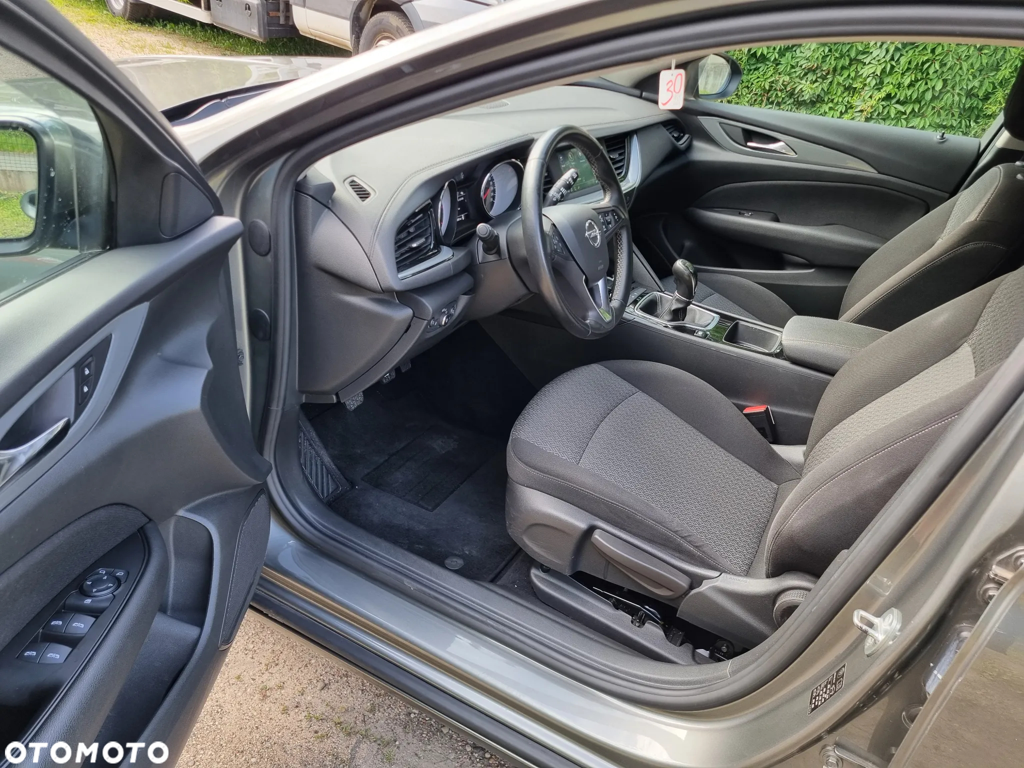 Opel Insignia 2.0 CDTI Sports Tourer ecoFLEXStart/Stop Edition - 12