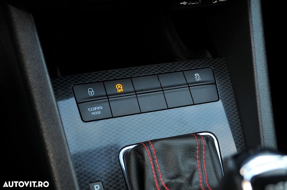 Skoda Octavia 2.0 TDI (Green tec) DSG RS - 29