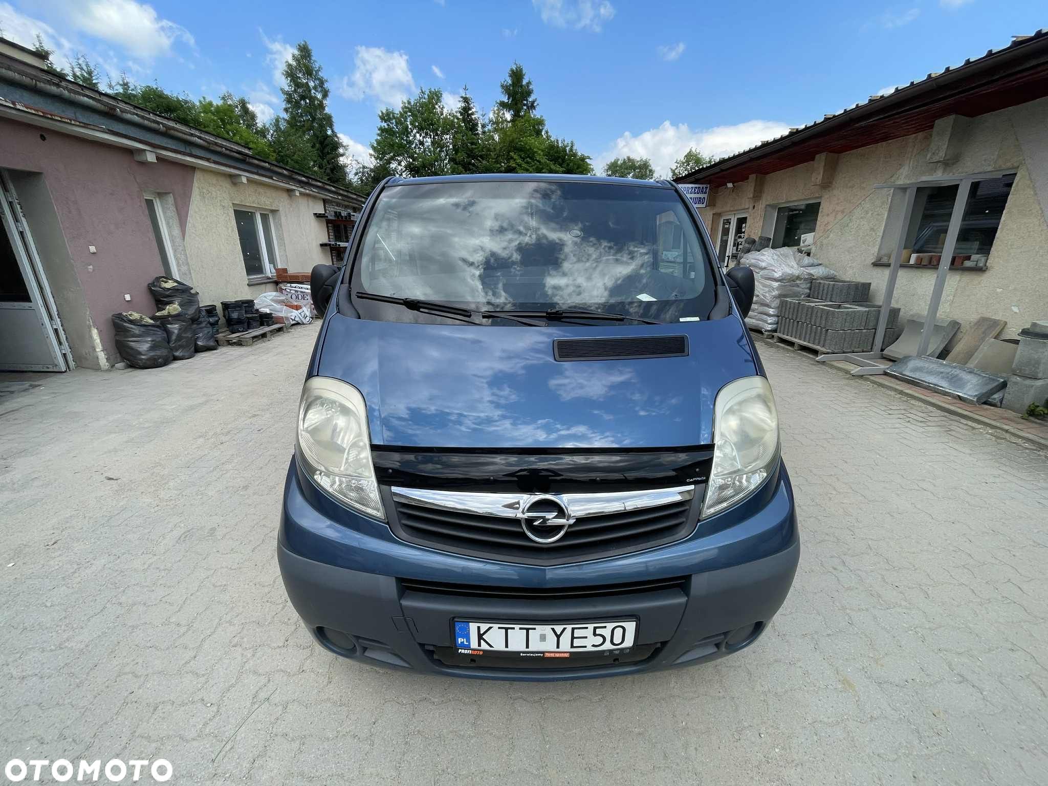 Opel Vivaro - 1