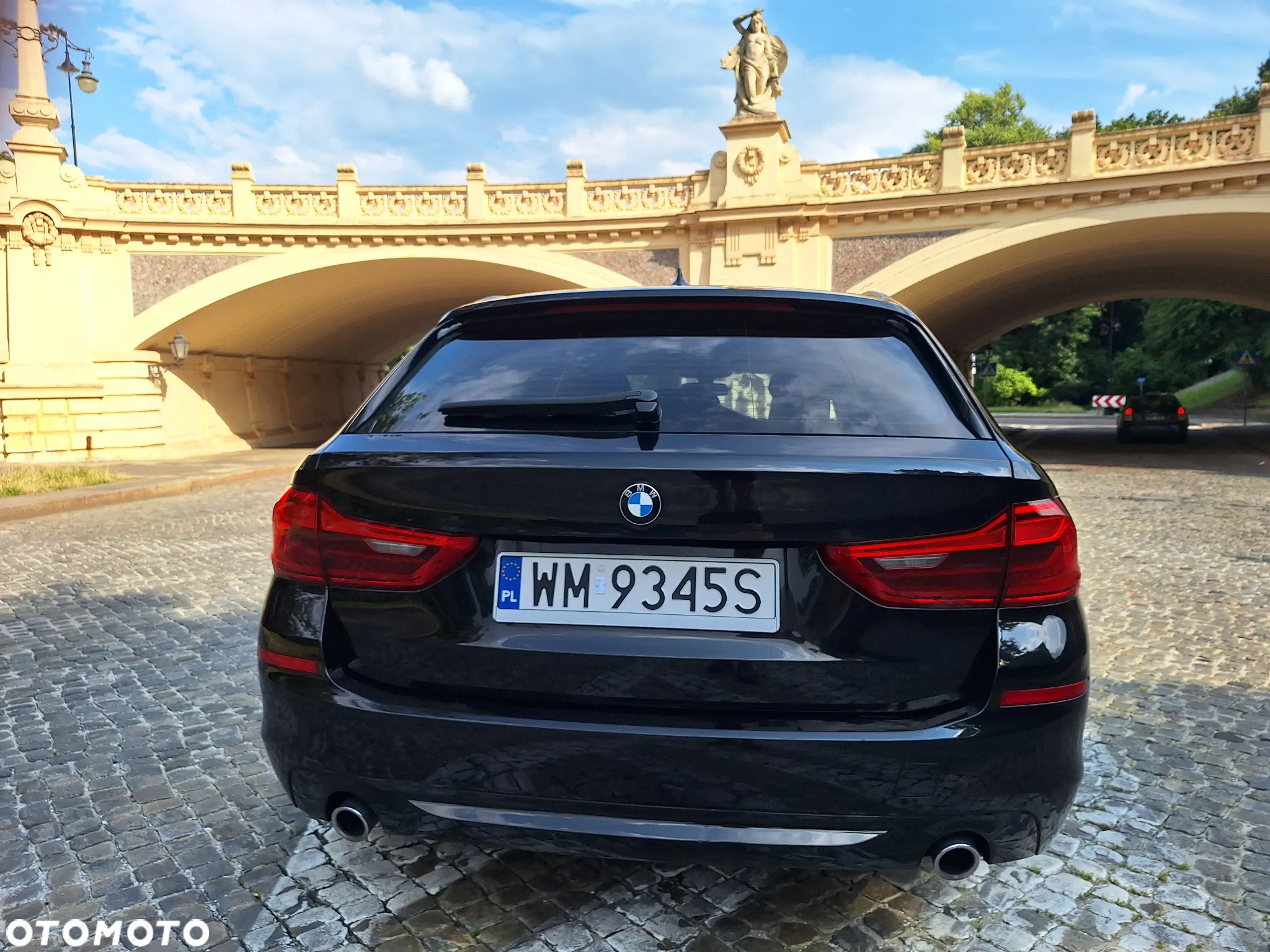BMW Seria 5 520d Touring - 6