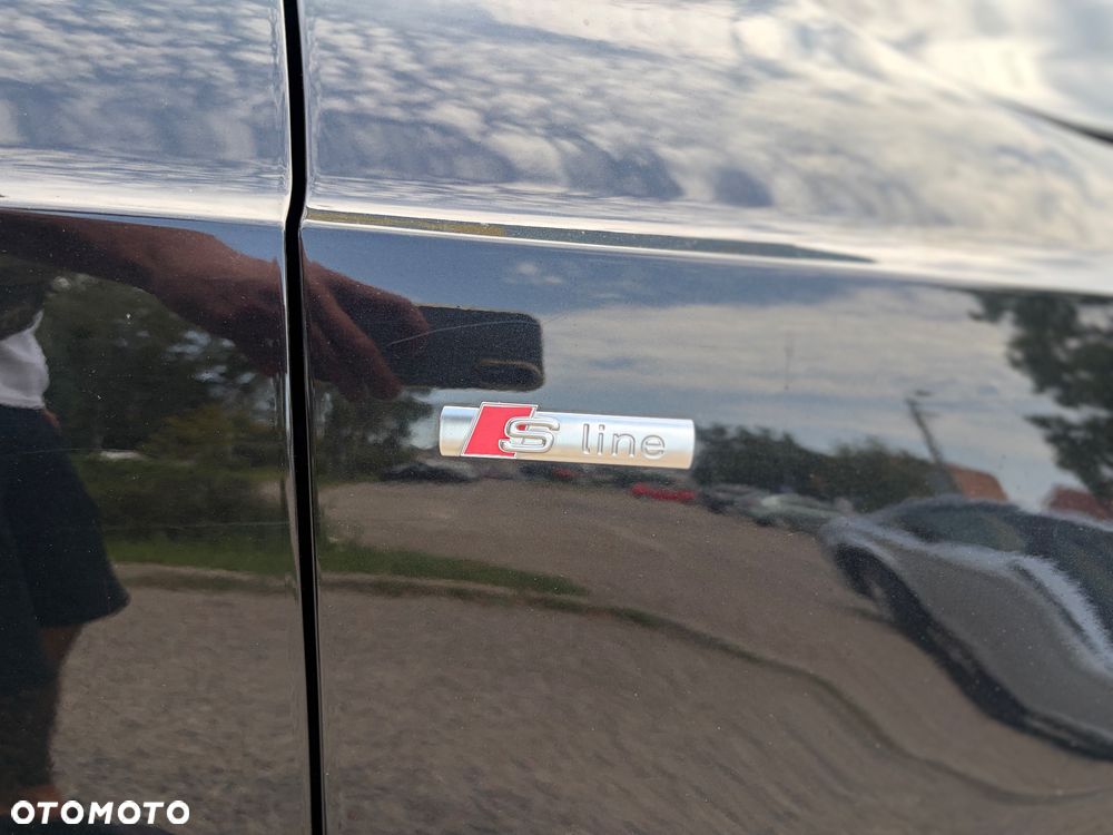 Audi Q3 2.0 TDI Quattro Edycja Specjalna - 16
