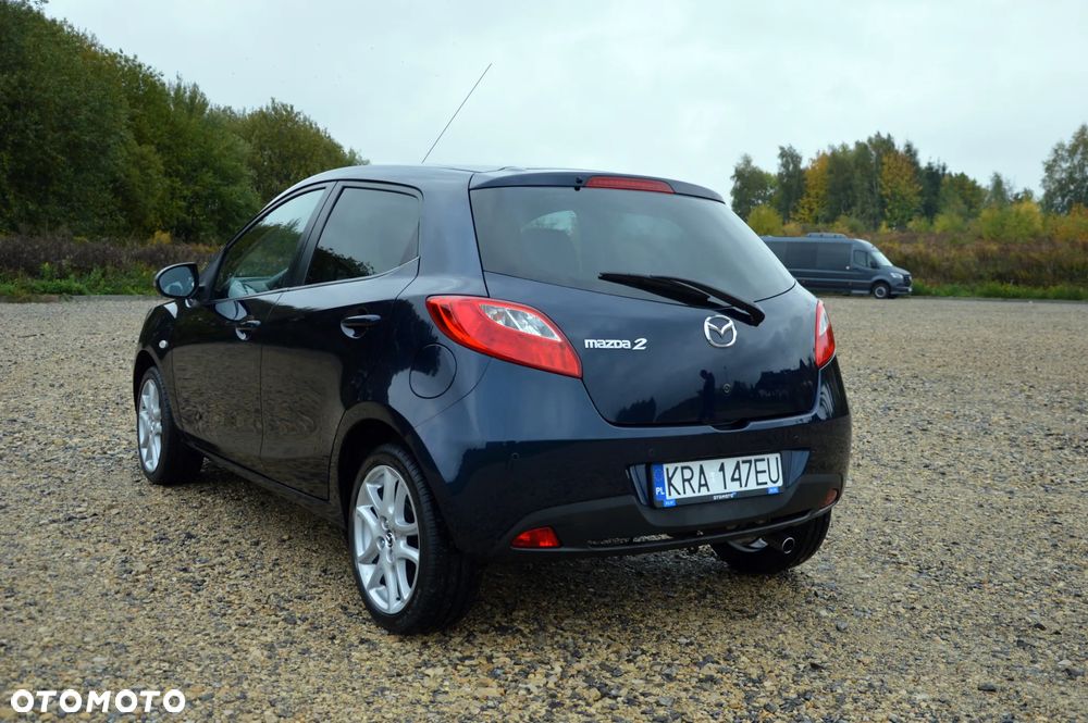 Mazda 2 1.3 Exclusive + - 15