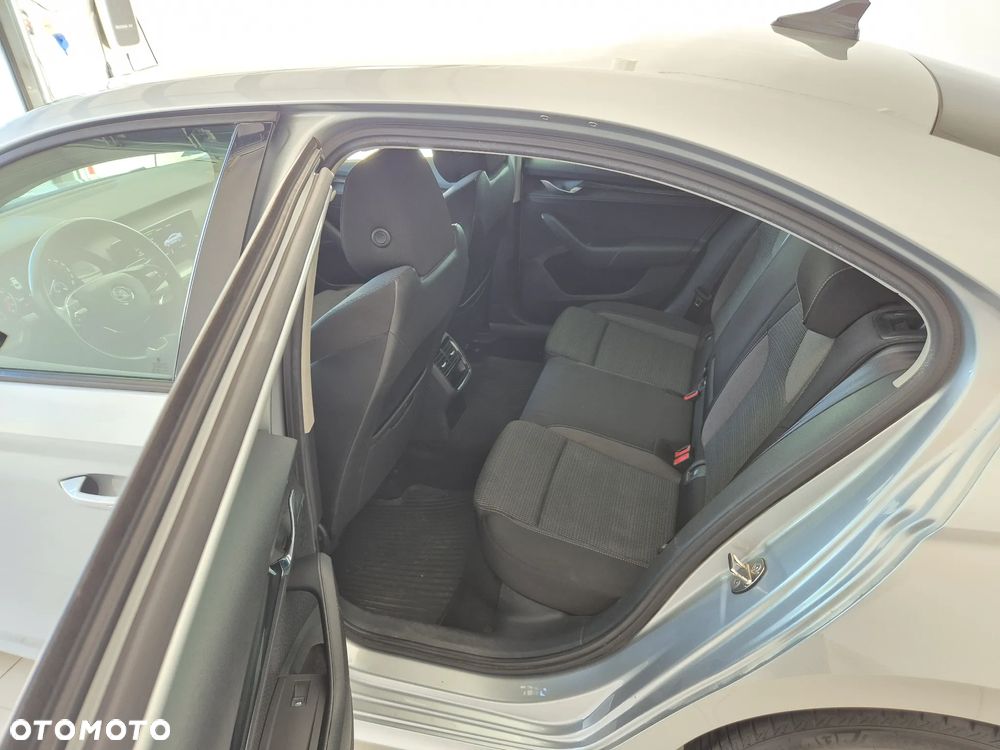 Skoda Octavia 2.0 TDI Ambition - 30