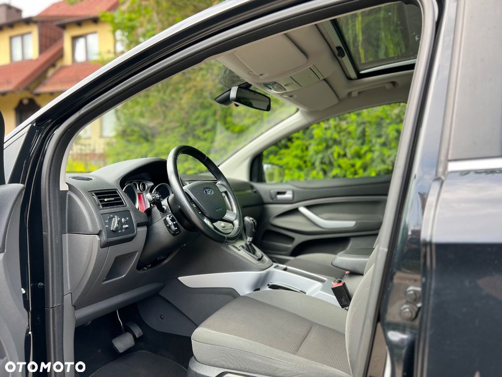Ford Kuga 2.0 TDCi 4x4 Titanium - 29