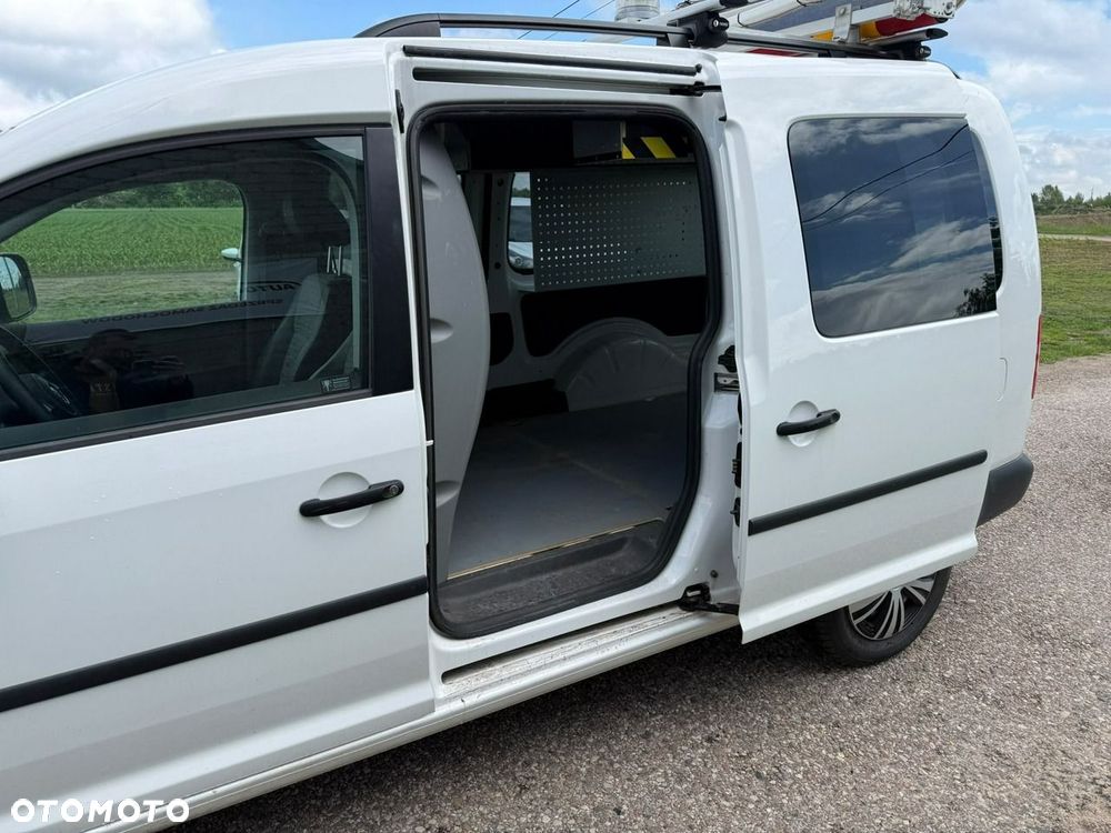 Volkswagen Caddy - 27