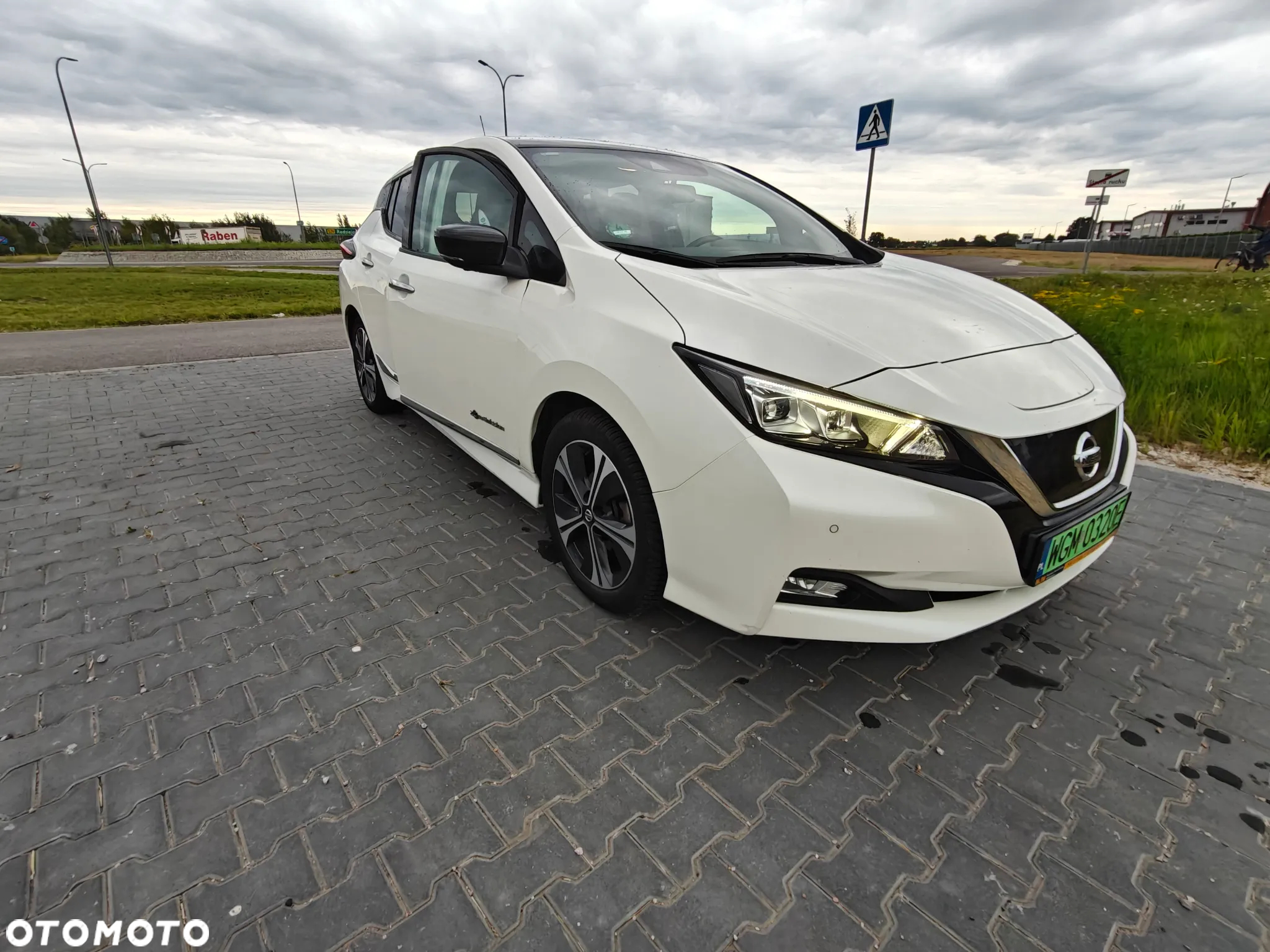 Nissan Leaf 40 kWh N-CONNECTA - 2