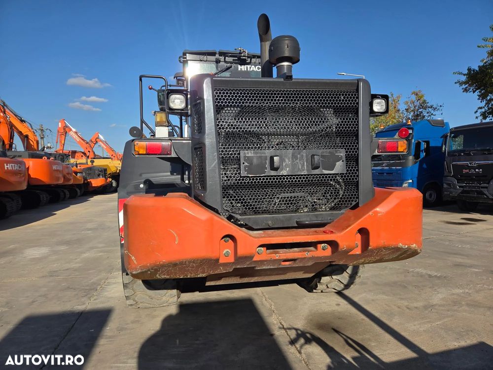Hitachi ZW250-6, 2021, 7.117h, 23.578km, cupa 4mc, gresare automata, Masa operationala 21,4t, anv MICHELIN 60% ok, camera spate, GPS in romana, posibilitate leasing 4 ani, 200 CP, consum mediu 11,3l/h, revizii facute-PROMOTIE 91.900 EUR+Tva - 12