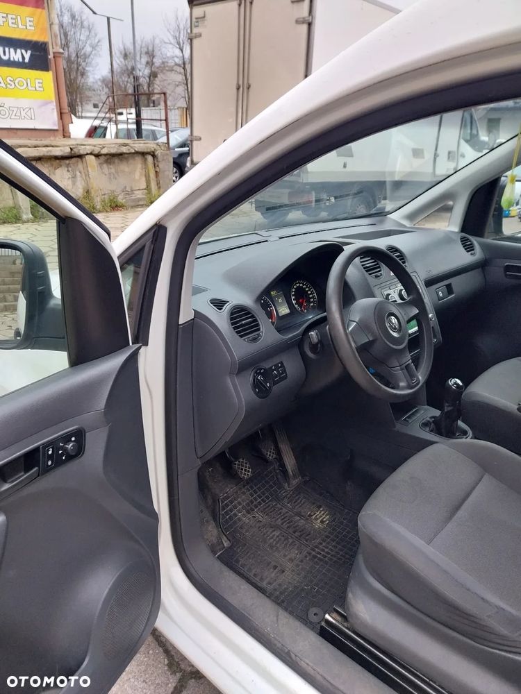 Volkswagen CADDY - 8