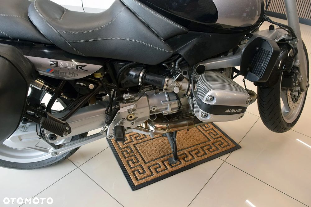 BMW R - 8