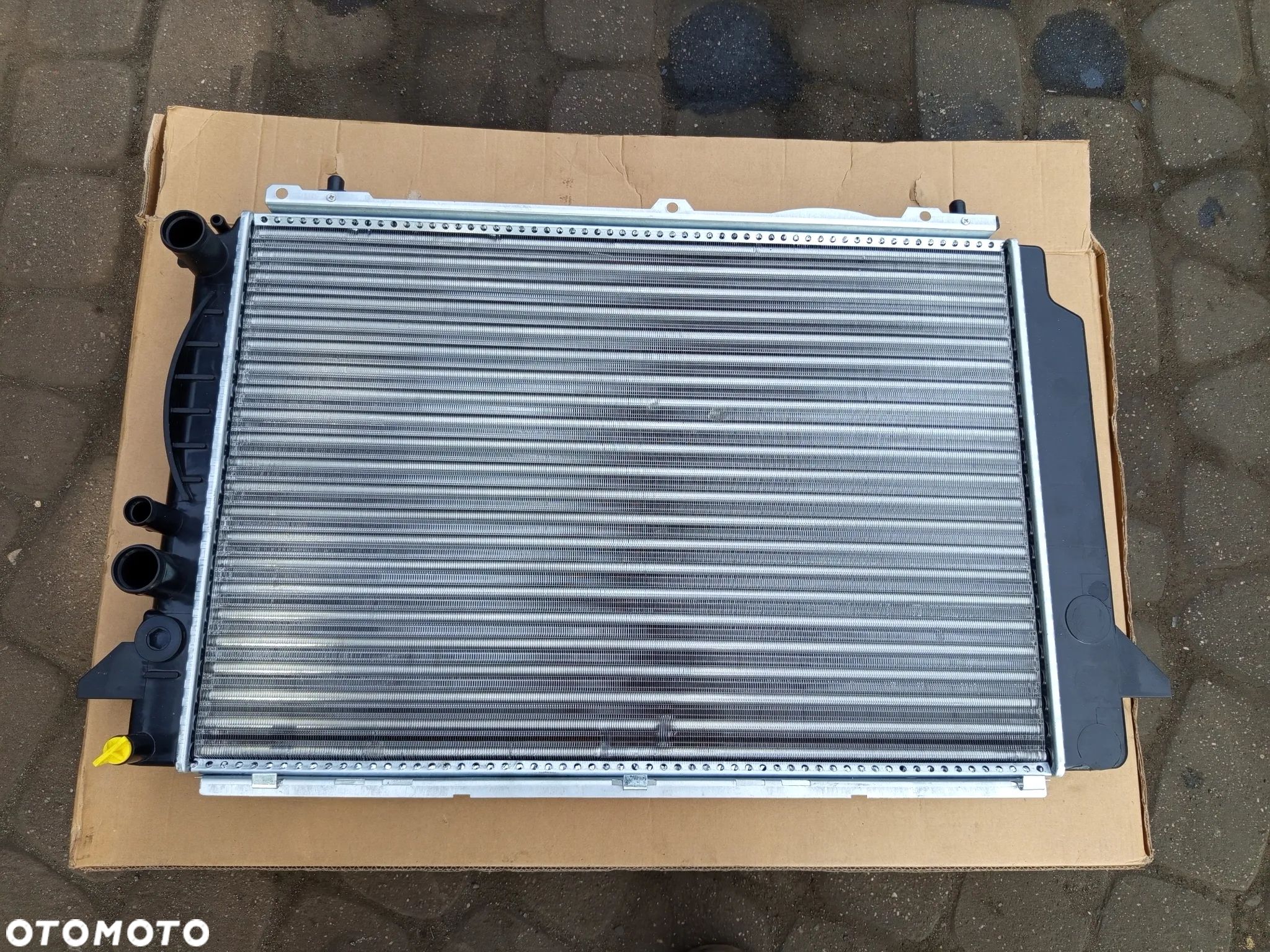 CHŁODNICA WODY AUDI 80 B4 91-95 1,9 TD OE 8A0121251E NOWA - 1