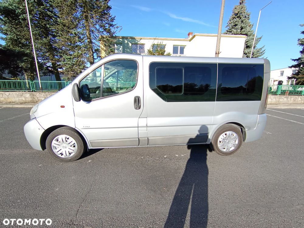 Opel Vivaro DTI Tour - 8