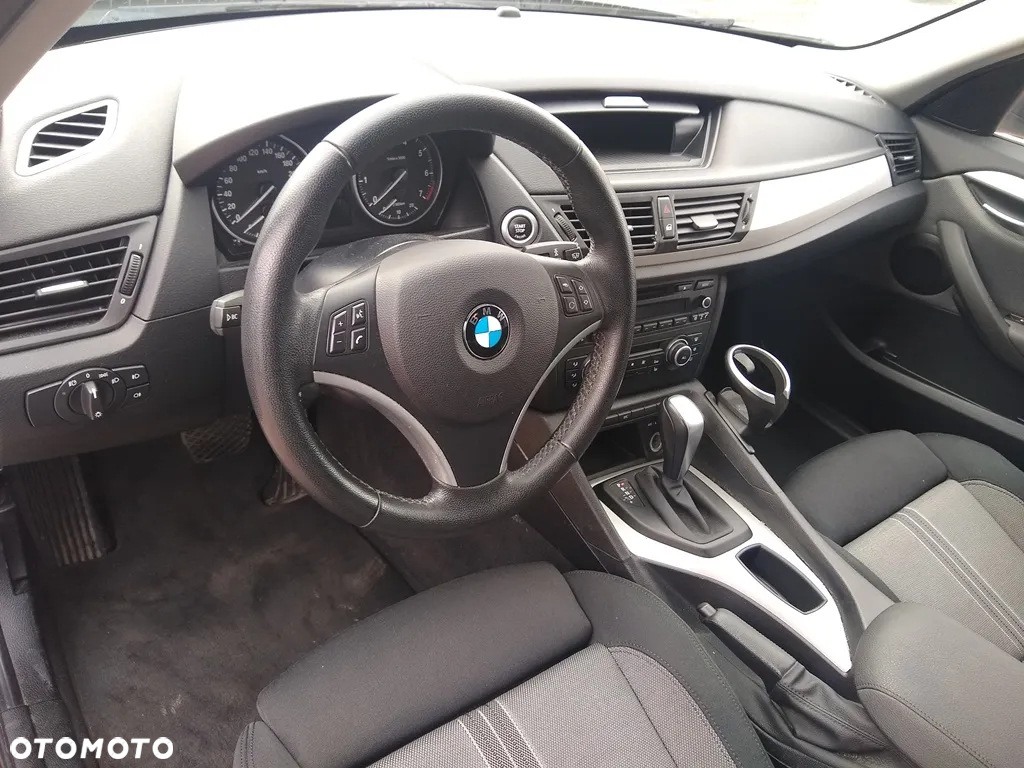 BMW X1 sDrive18i - 6