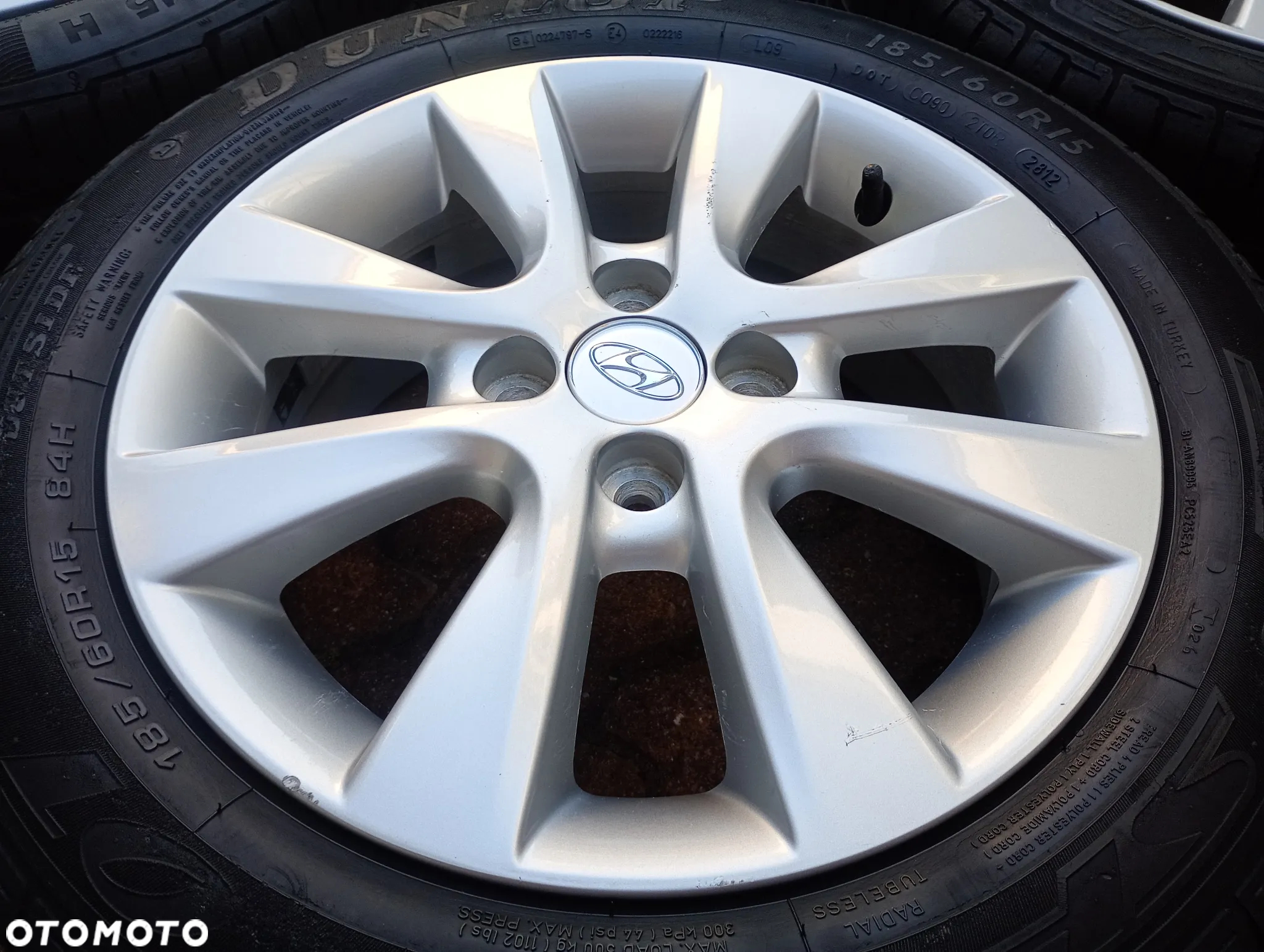 Alufelgi Hyundai I20  śruby 4 x 100  185/60/15 - 6