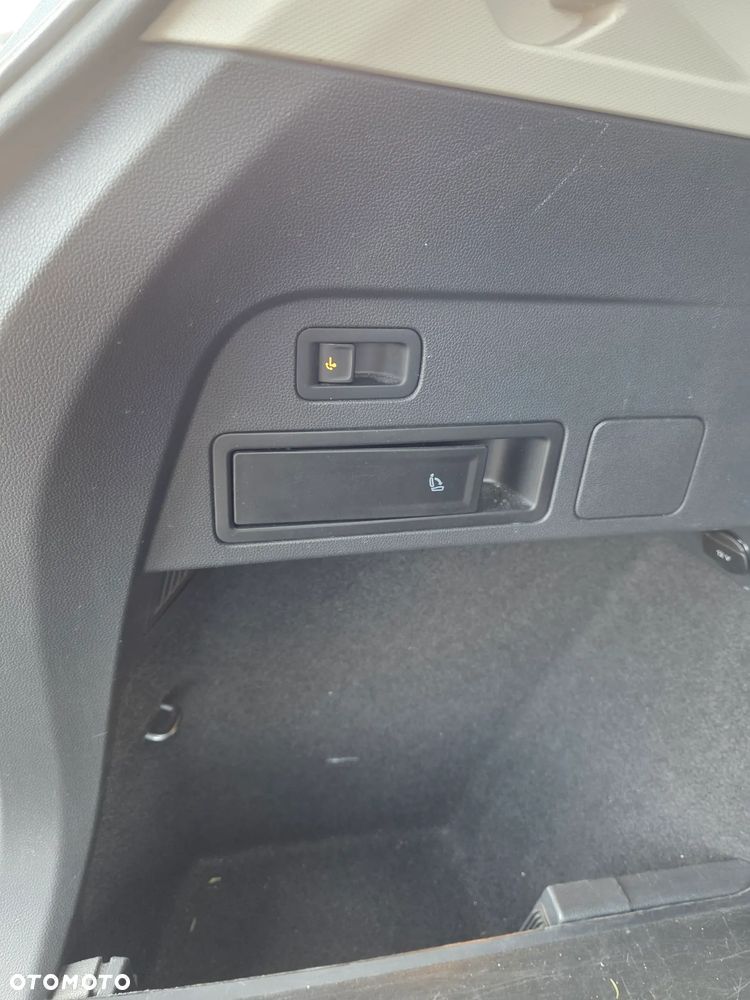 Volkswagen Tiguan 2,0 TSI OPF 4Motion DSG R-Line - 17