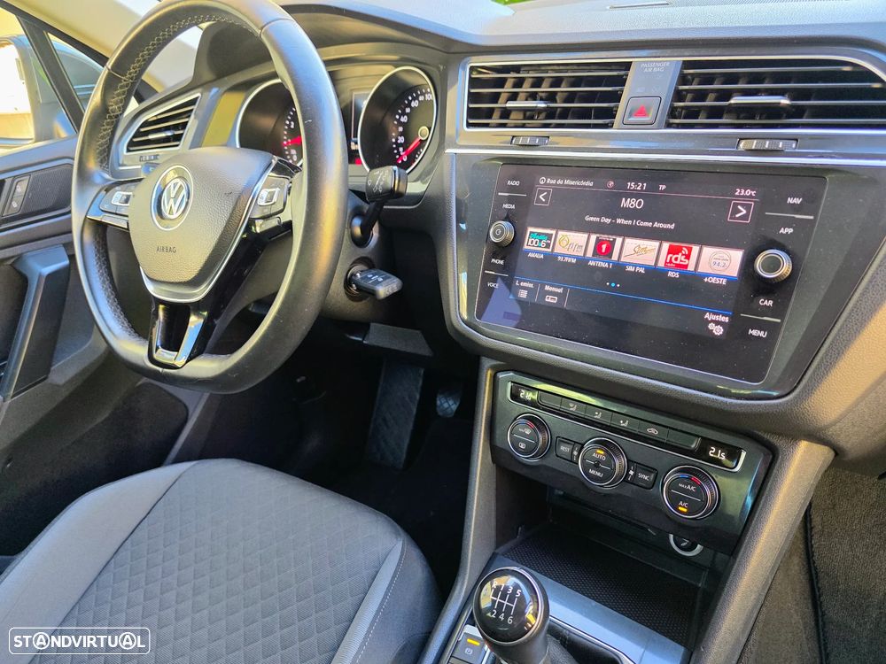 VW Tiguan 1.5 TSI Confortline - 44