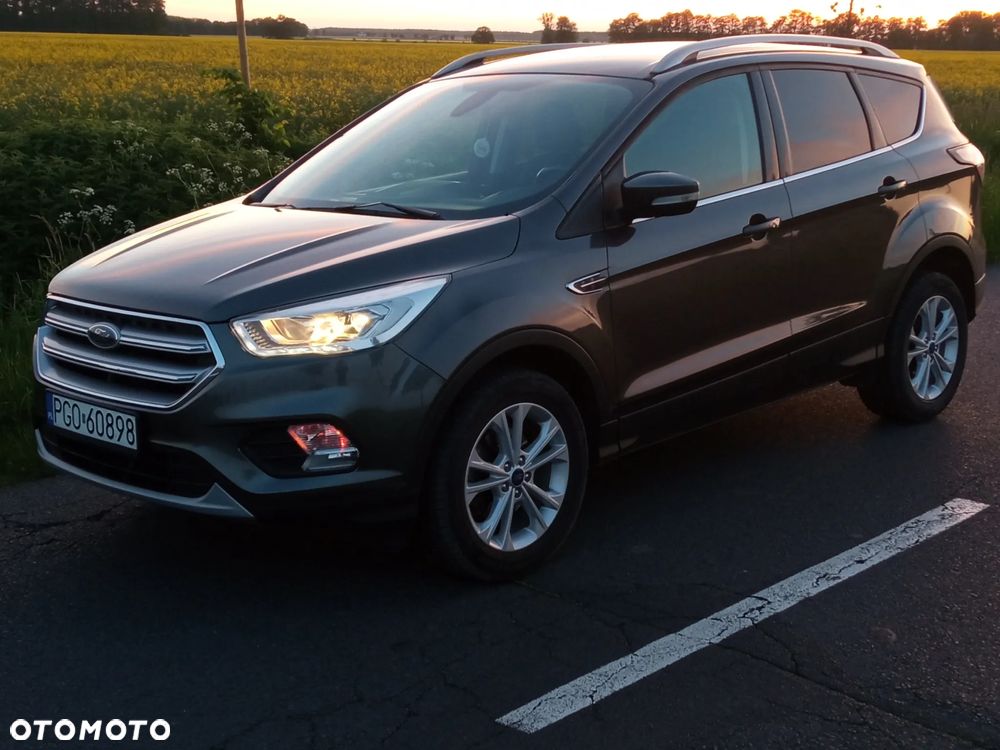 Ford Kuga - 1