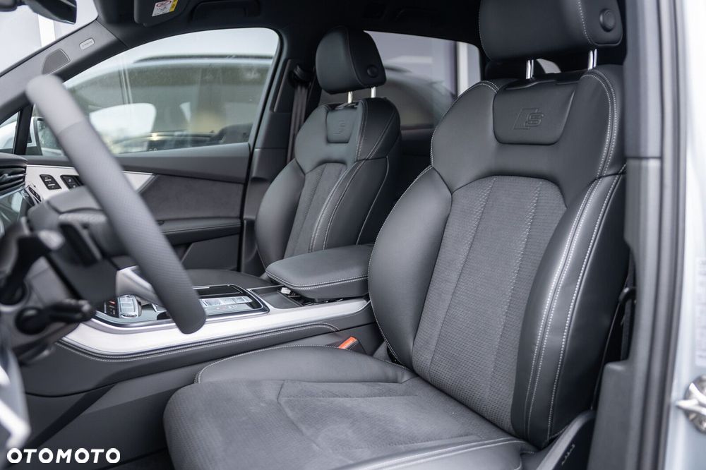 Audi Q7 - 11