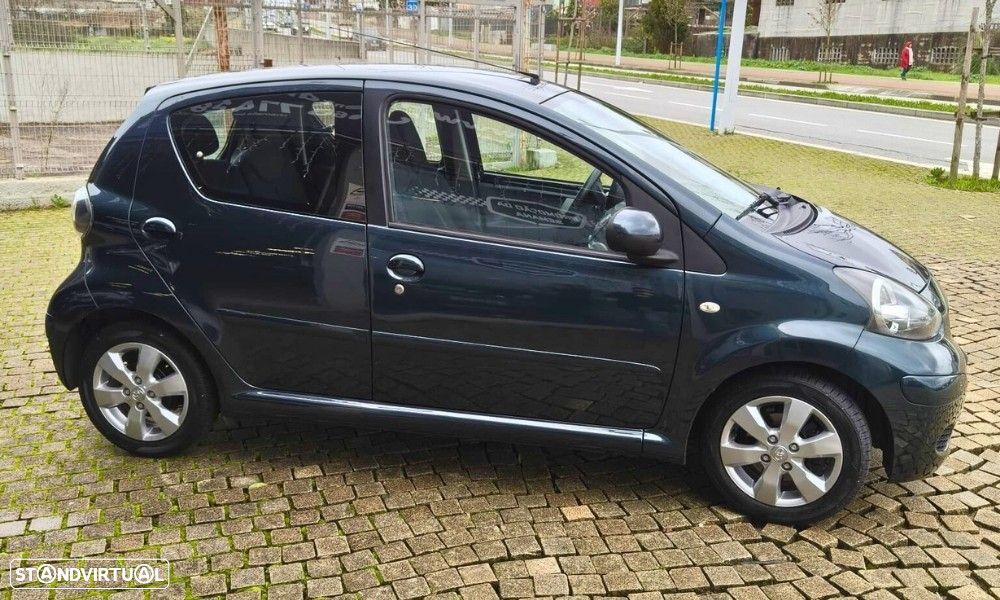 Toyota Aygo 1.0 - 4