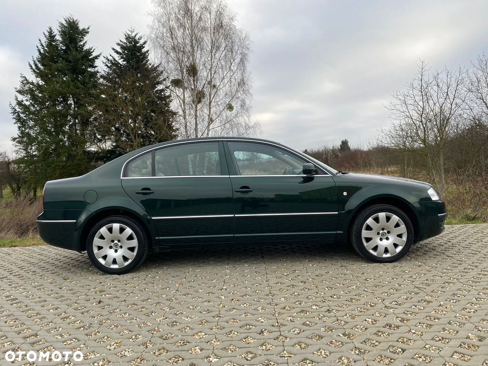 Skoda Superb 1.8 Turbo Exclusive - 18