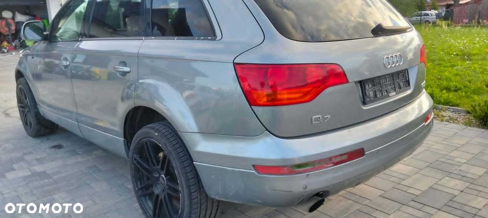 Audi Q7 - 3