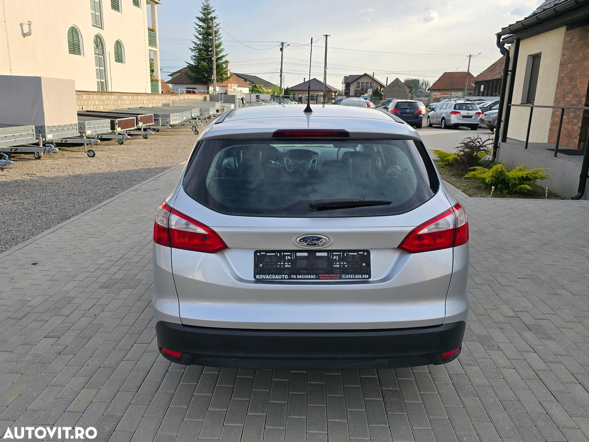 Ford Focus 1.6 TDCi DPF Start-Stopp-System Ambiente - 18