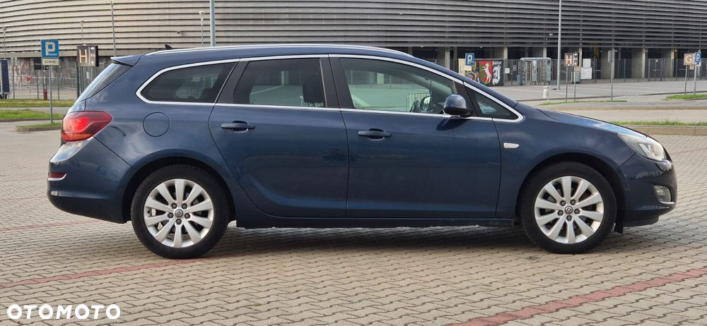 Opel Astra 2.0 CDTI DPF Automatik Cosmo - 4