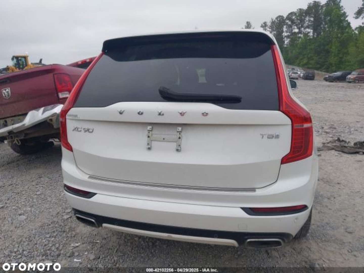 Volvo XC 90 - 8