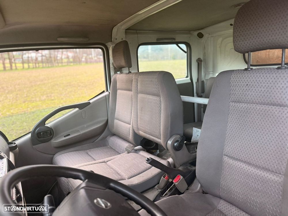 Nissan Cabstar 2.5 dCi 35 - 12