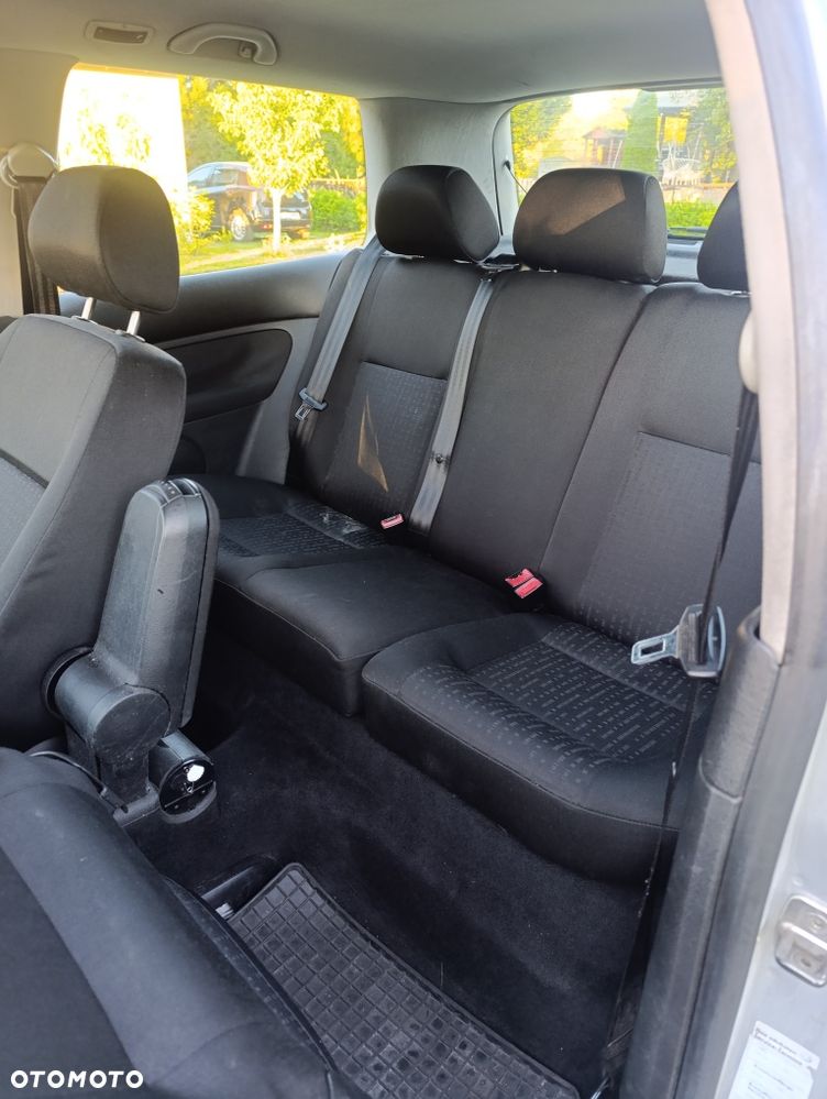 Volkswagen Golf - 6