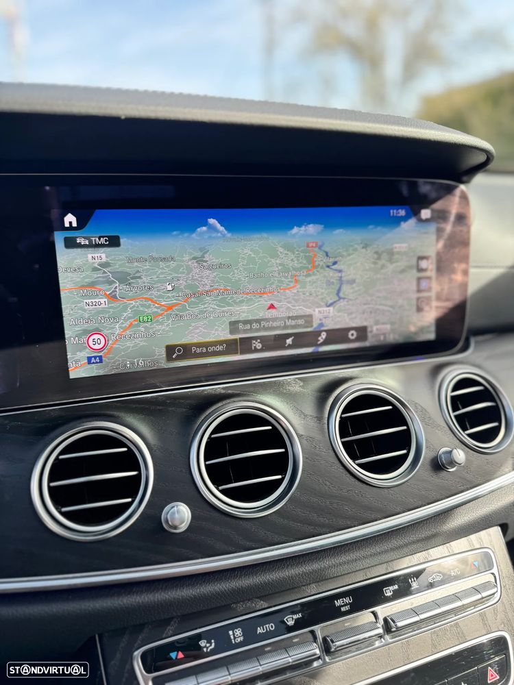 Mercedes-Benz E 300 de 4Matic 9G-TRONIC AMG Line - 26