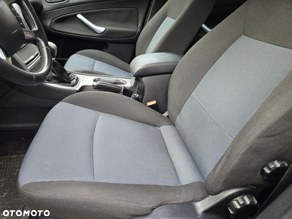 Ford Mondeo 1.6 Ti-VCT Trend - 19