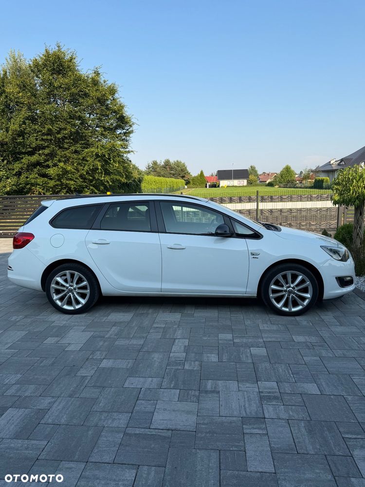 Opel Astra 1.4 T Sport - 2