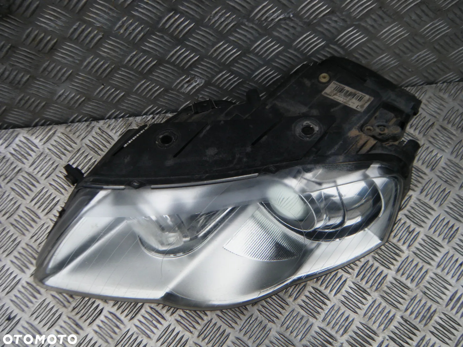 LAMPA LEWY LAMPA LEWA PRZEDNIA PASSAT B6 EU XENON EUROPA = RADOM - 5