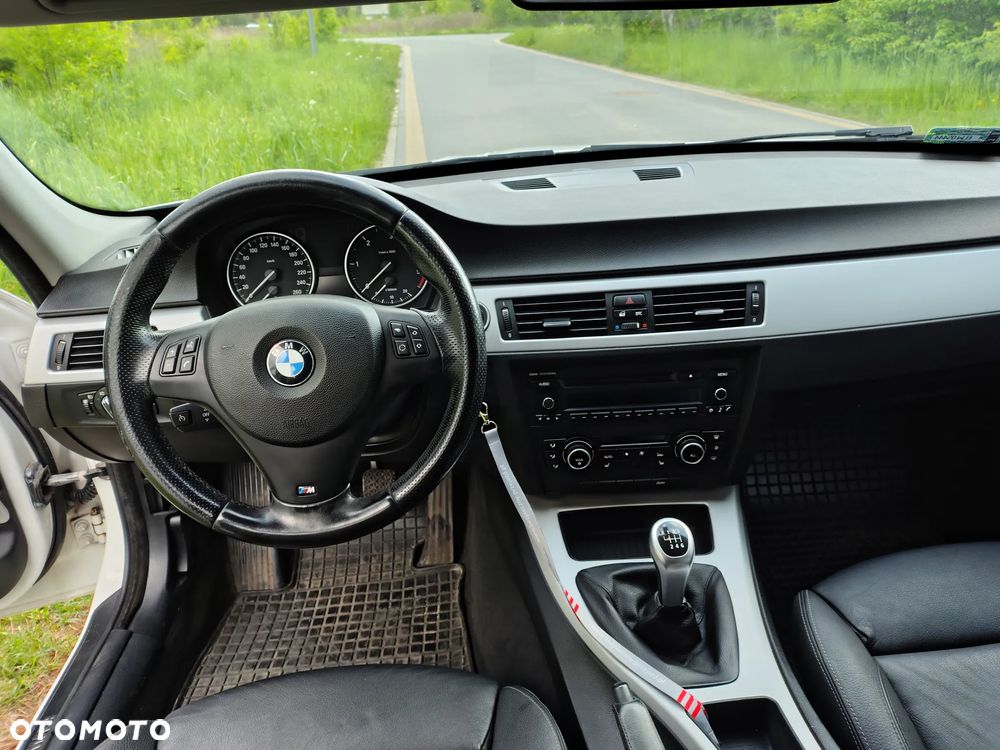 BMW Seria 3 316d - 10