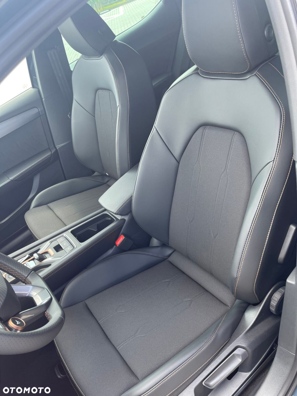Cupra Leon 1.5 eTSI DSG - 10
