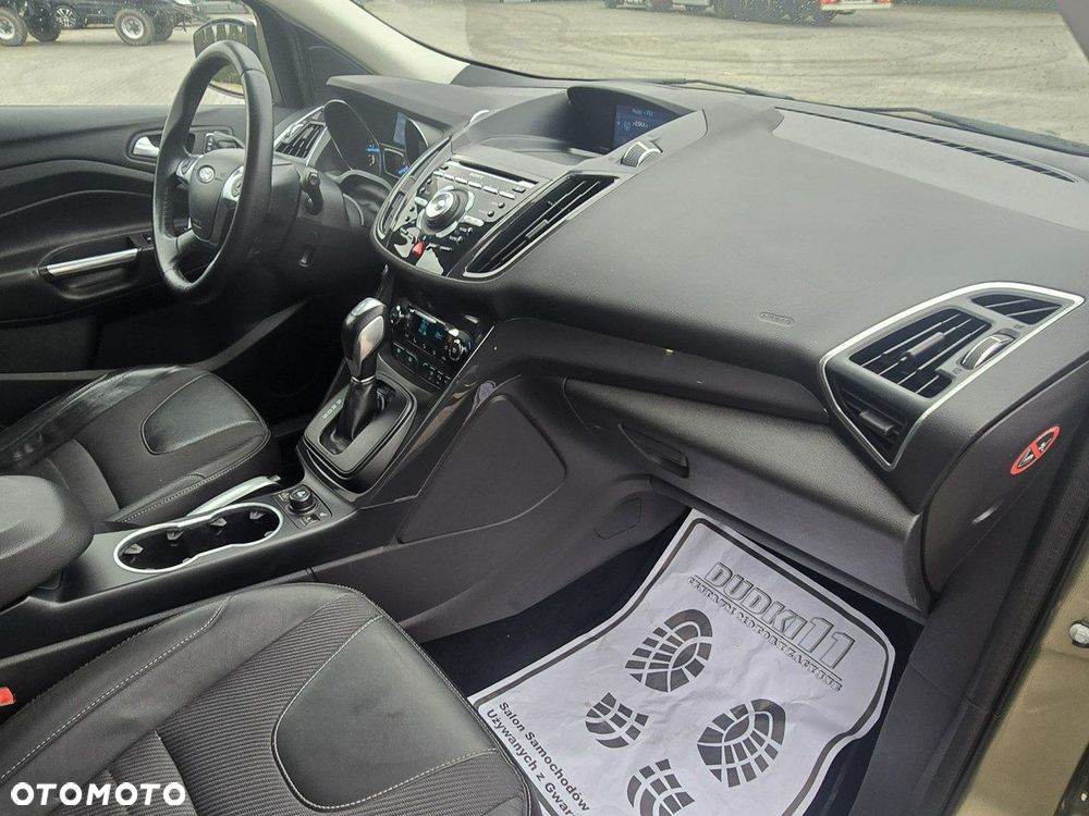 Ford Kuga - 25