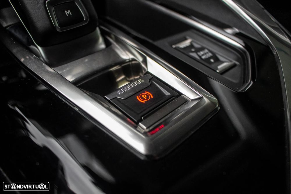 Peugeot 3008 1.5 BlueHDi Allure EAT8 - 21