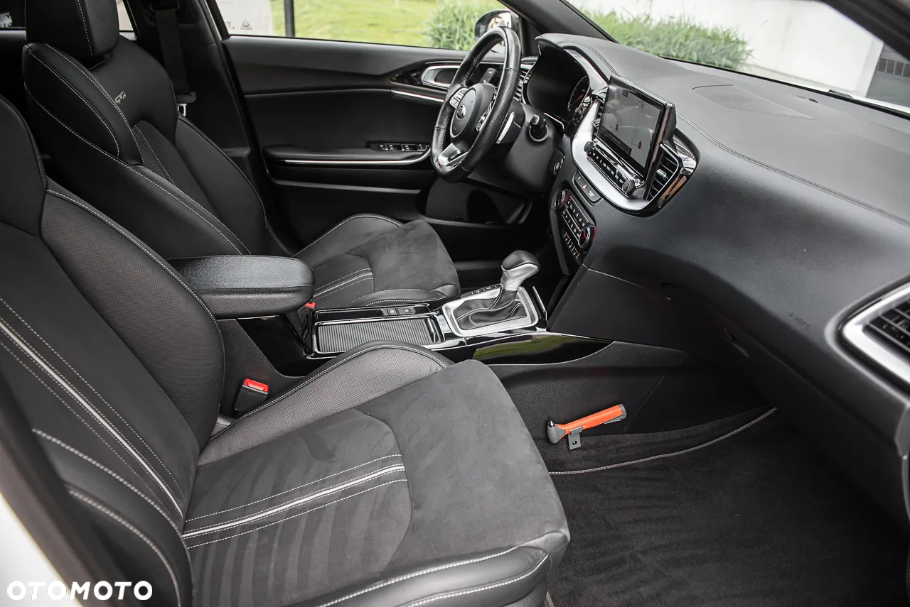 Kia ProCeed 1.5 T-GDI GT Line DCT - 38