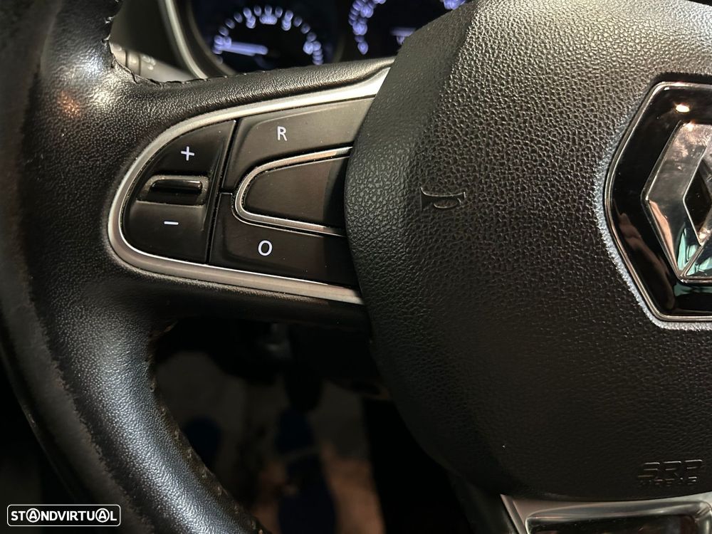 Renault Mégane 1.5 Blue dCi Limited - 30