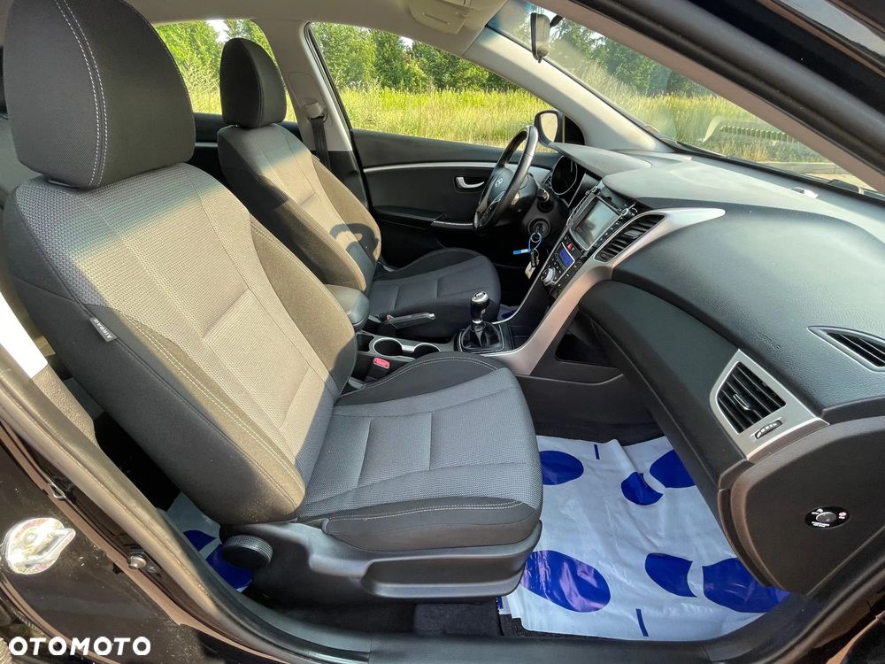 Hyundai i30 blue 1.6 GDI YES Gold - 15
