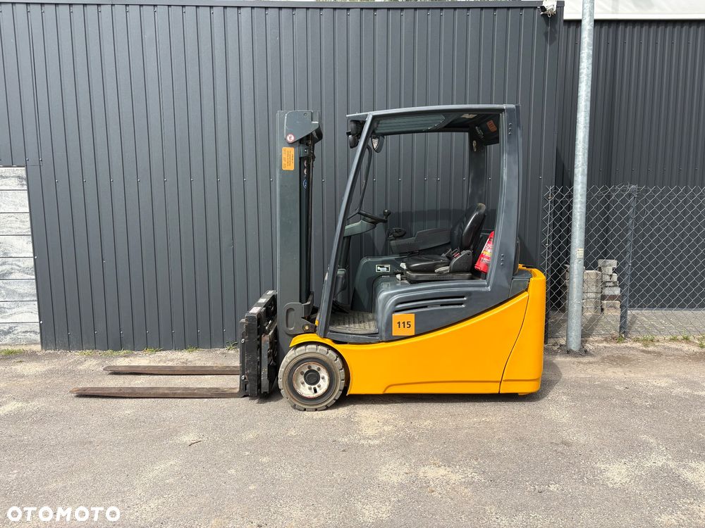 Jungheinrich EFG 220 - 1