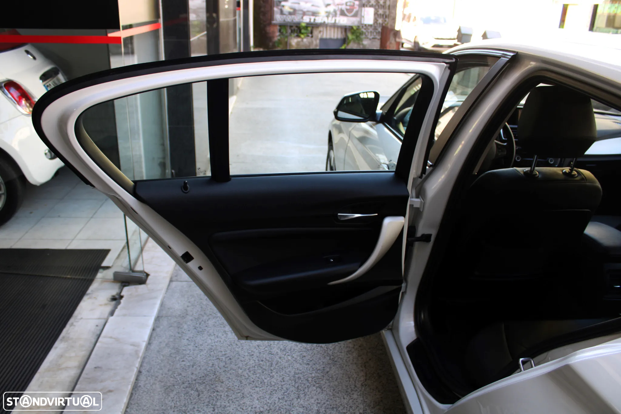 BMW 116 d EDynamics Advantage - 23
