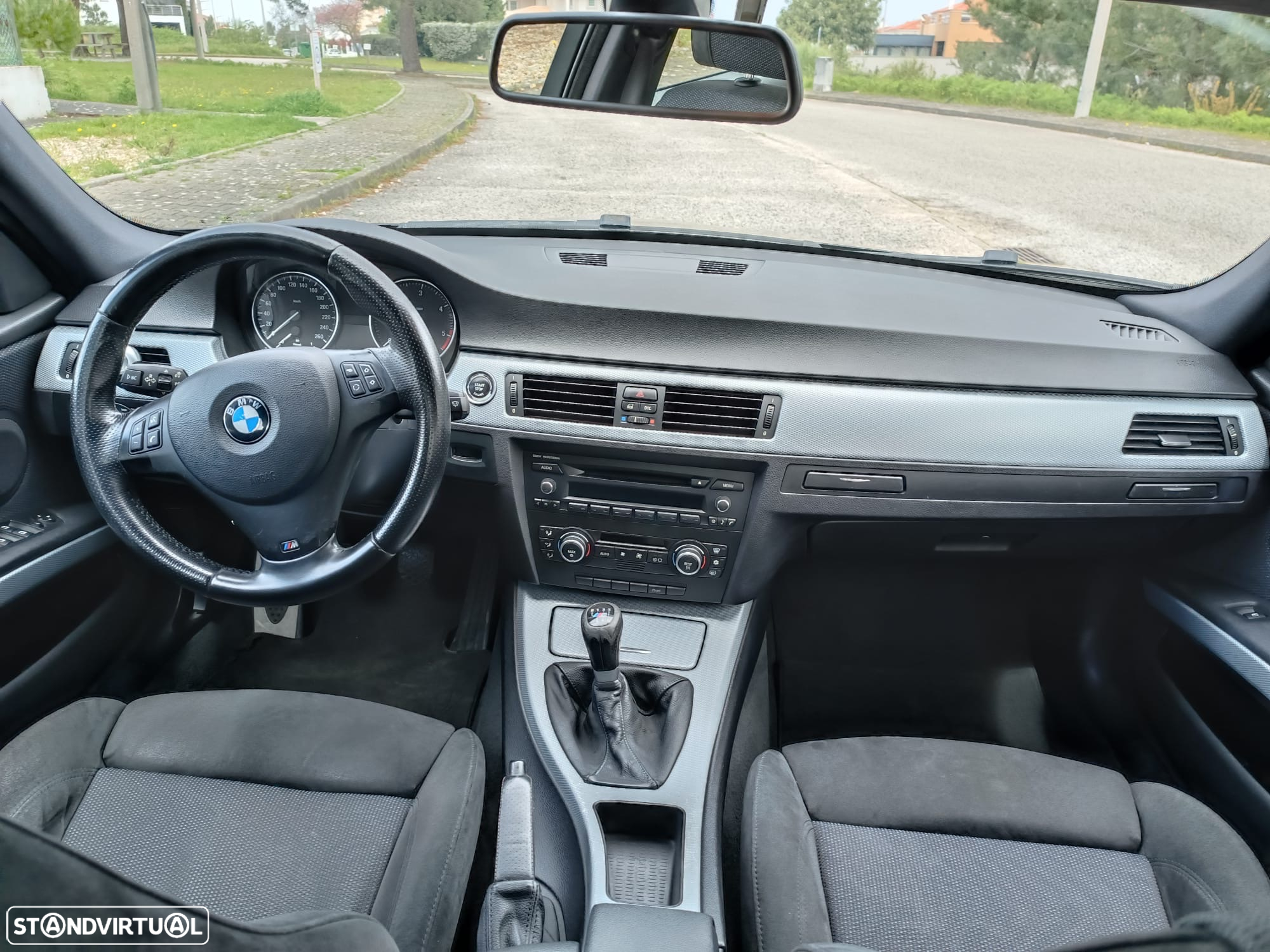 BMW 320 d Sport - 13