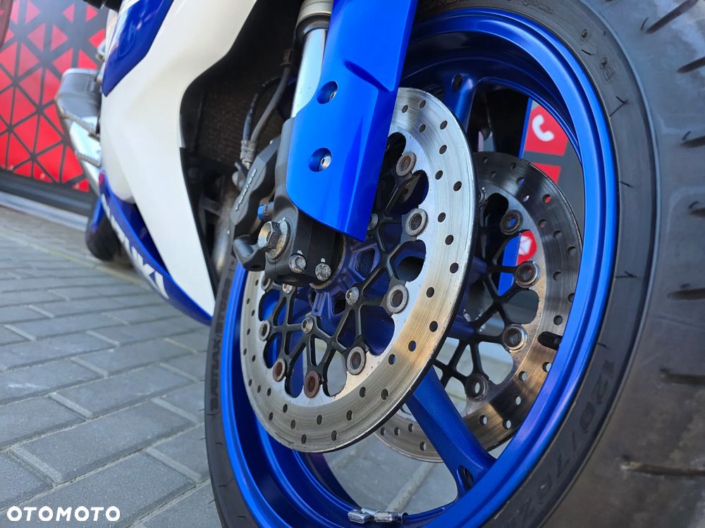 Suzuki GSX-R - 23