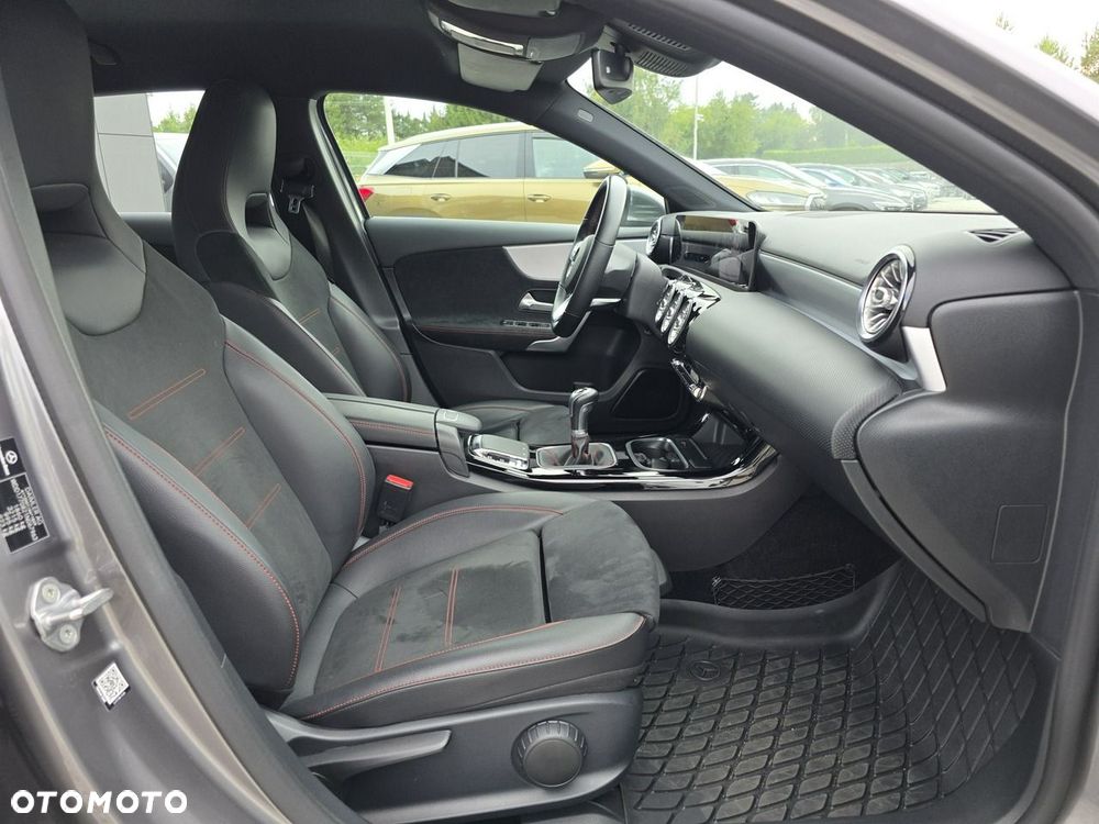 Mercedes-Benz Klasa A 160 Style - 17