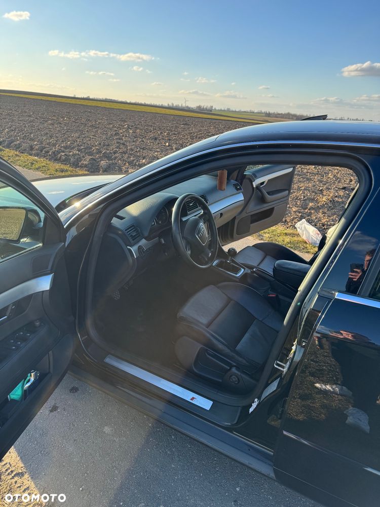 Audi A4 Limousine - 19