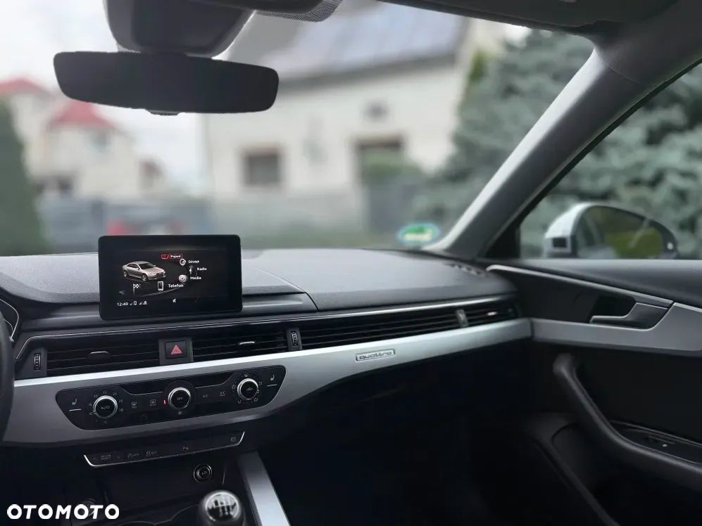 Audi A4 Limousine - 16