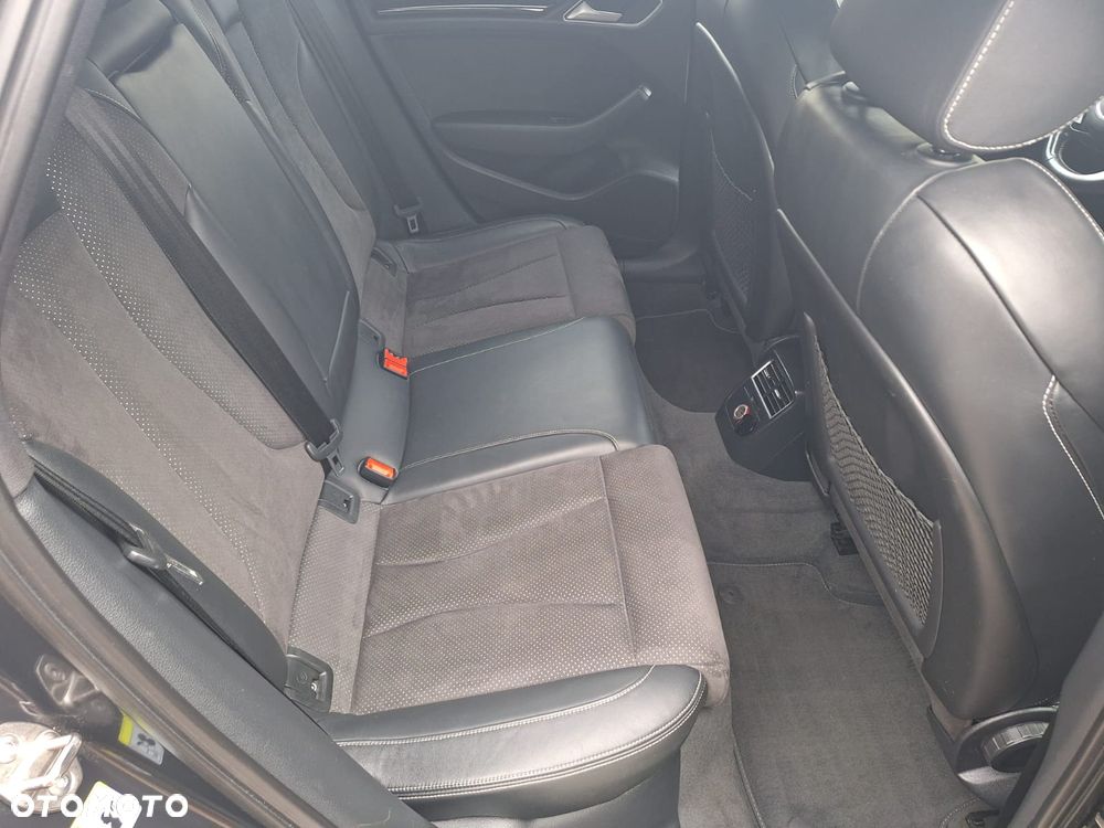 Audi A3 Sportback 2.0 TDI (clean diesel) quattro S tronic S line Sportpaket - 17