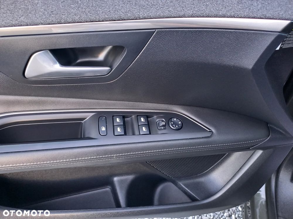 Peugeot 3008 BlueHDi 130 Stop & Start Allure Business-Paket - 33