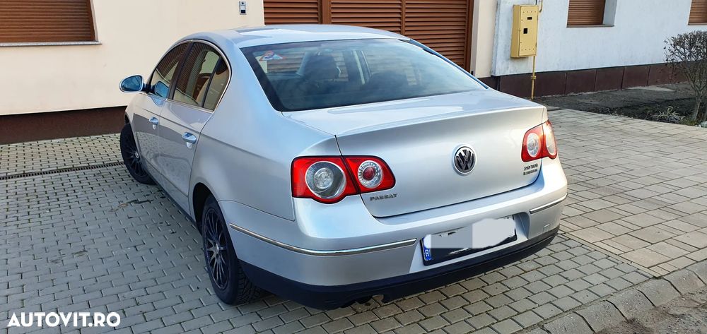Volkswagen Passat 2.0TDI Comfortline DPF - 4